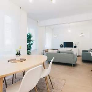 amalur-apartment-by-people-rentals.sansebastianhotels.net/